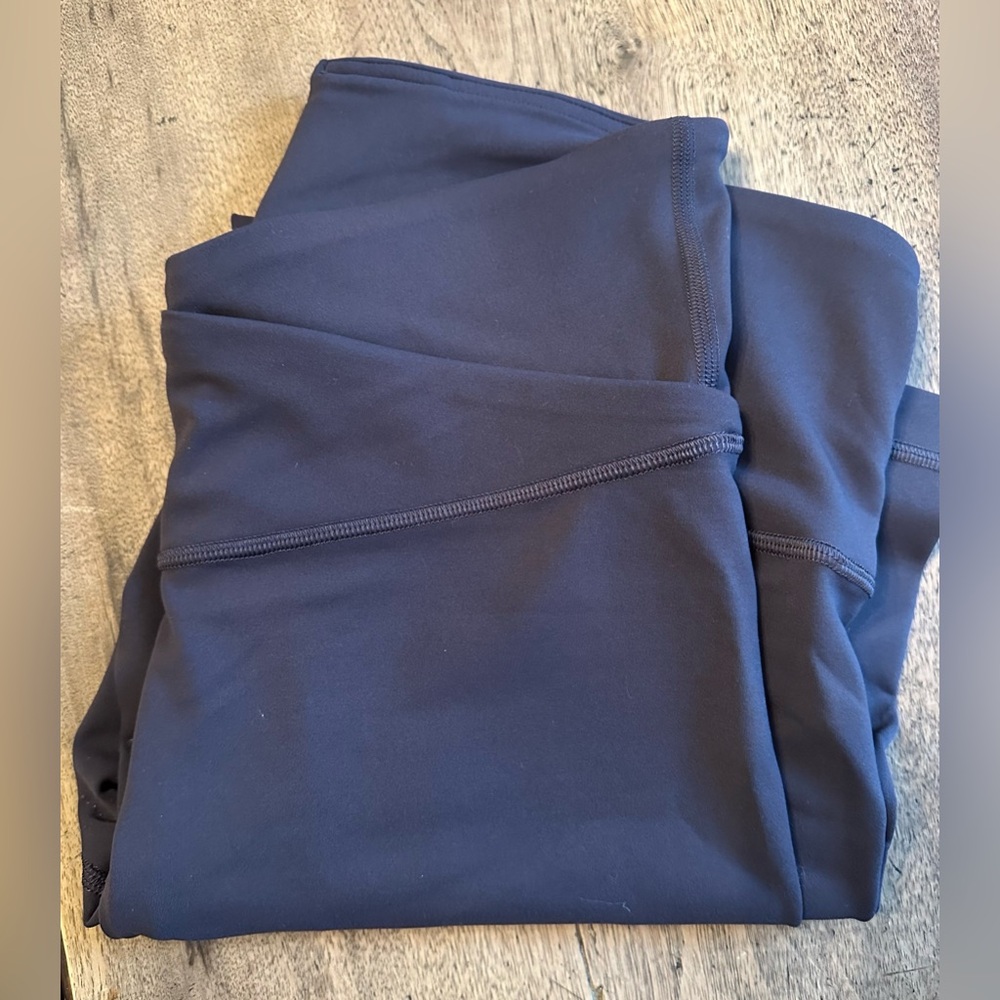 EUC Lululemon Wunder Under Cross Over Leggings Color Plum Size 10.
